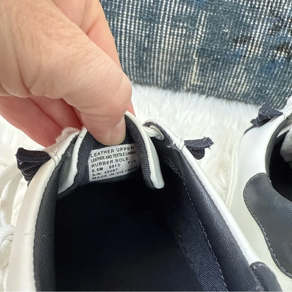 Tory Burch Ruffle Sneaker NEW! 6.5 Leather - Picture 4 of 7